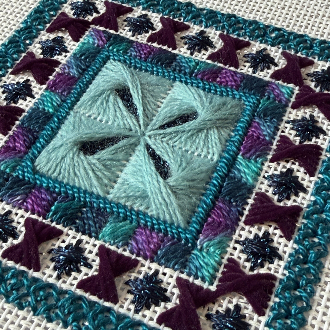 Lisa's January Mini-pillow is all finished!