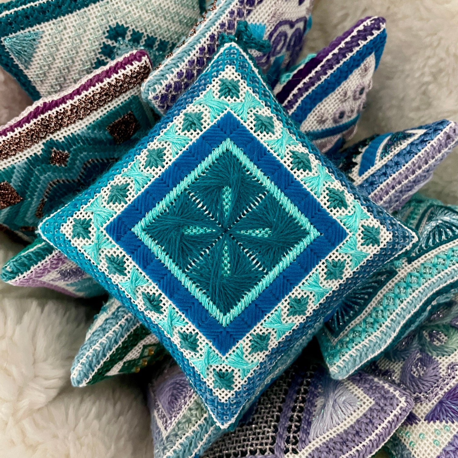 2026 Mini-Pillow Series - Freda's Favourites